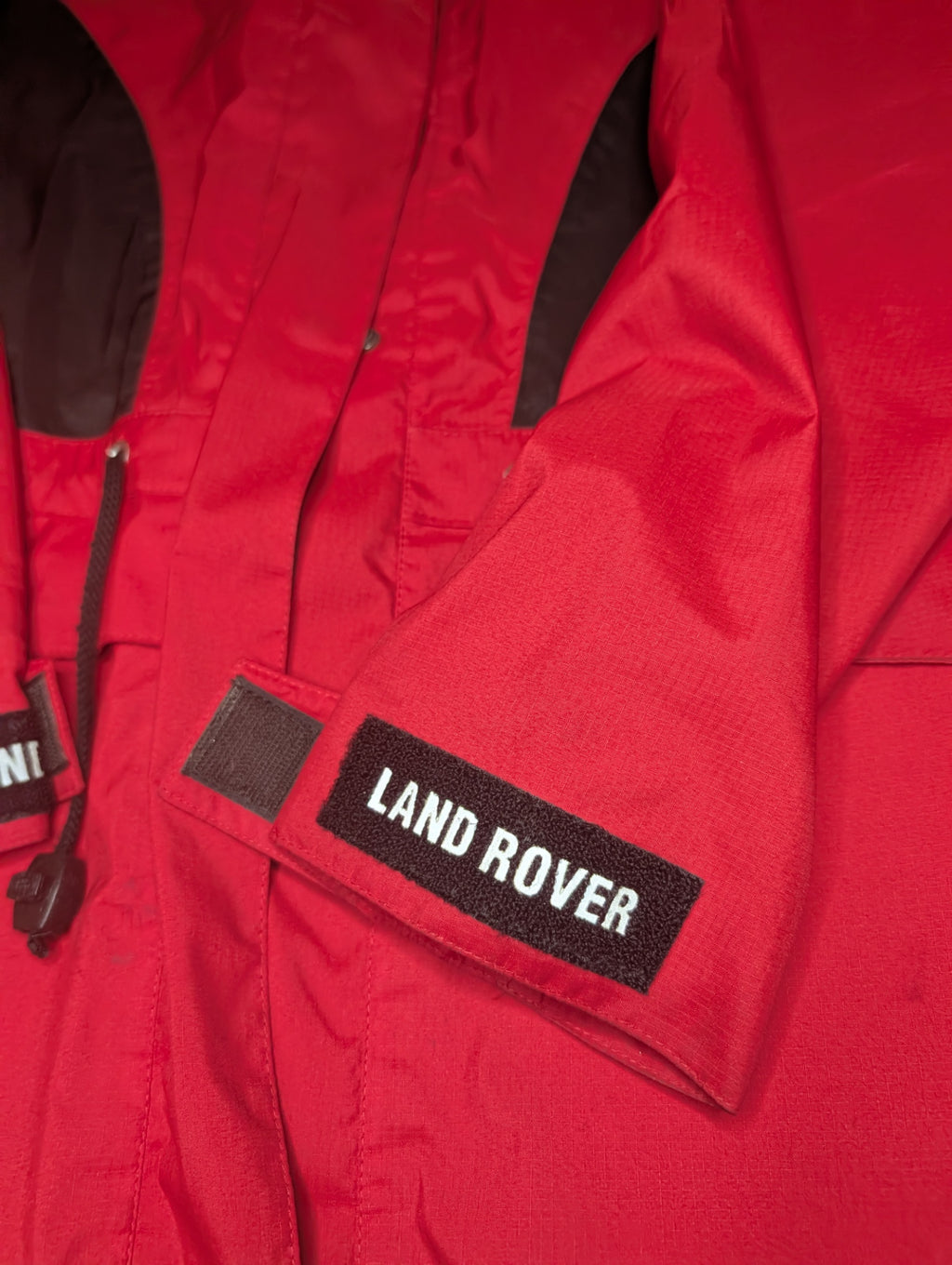 Vintage 90s Land Rover Santa Rosa Sympatex Waterproof Jacket — Red — Small
