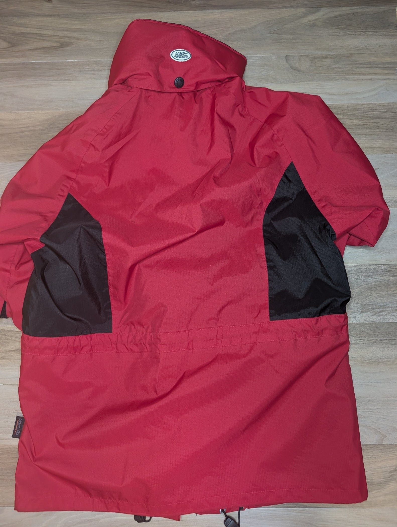 Vintage 90s Land Rover Santa Rosa Sympatex Waterproof Jacket — Red — Small